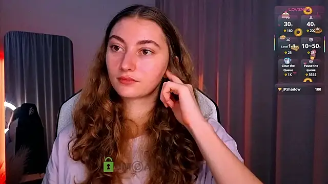 Snapshot of lady_curls chatting on October 2025 10:08:02 PM lady curls online show from October 2025 10:08:02 PM