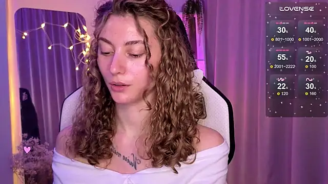 lady curls online show from March 2025 11:56:02 PM