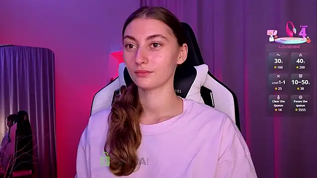 lady curls online show from January 2026 11:33:02 PM