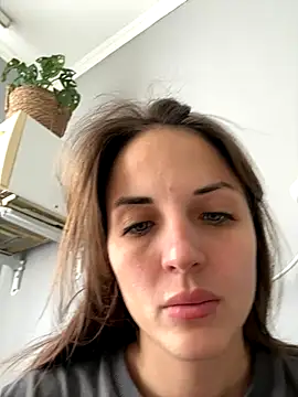 AmiLavs online show from October 2025 06:43:02 AM