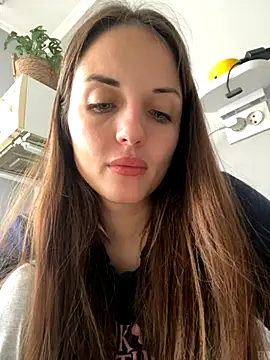 AmiLavs online show from October 2025 07:29:02 AM