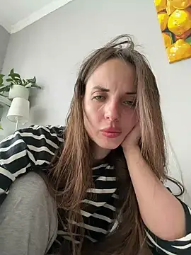 AmiLavs online show from April 2026 10:44:02 AM