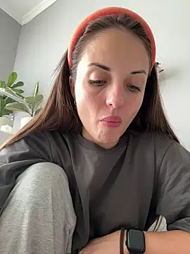 AmiLavs online show from November 2025 07:22:01 AM