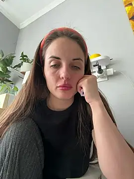 AmiLavs online show from April 2026 10:06:01 AM