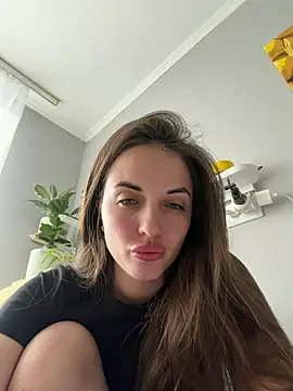 AmiLavs online show from April 2026 10:11:01 AM