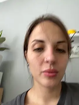 AmiLavs online show from November 2025 09:02:01 AM