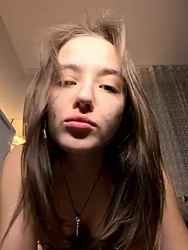 EmilyWi  online show from January 2026 10:13:01 PM