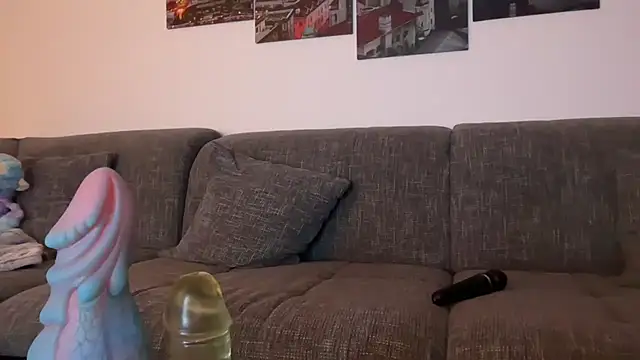 Snapshot of EmilyWi_ chatting on September 2025 08:55:02 PM EmilyWi online show from September 2025 08:55:02 PM