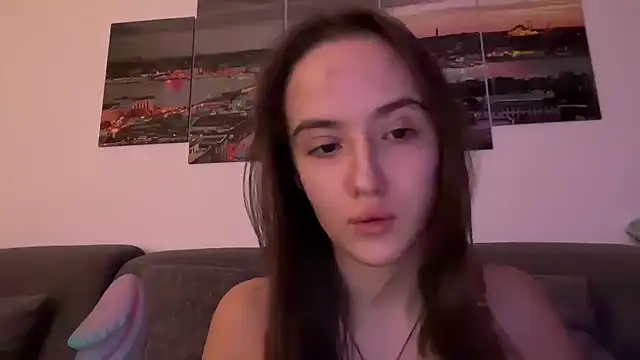 Snapshot of EmilyWi_ chatting on December 2025 10:09:02 PM EmilyWi online show from December 2025 10:09:02 PM