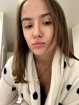 Snapshot of EmilyWi_ chatting on October 2025 05:02:01 PM EmilyWi online show from October 2025 05:02:01 PM