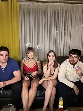 Snapshot of MrAndMrsSavage chatting on March 2025 05:04:02 PM MrAndMrsSavage online show from March 2025 05:04:02 PM