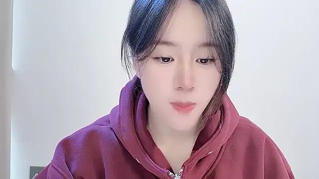 chloe-01 online show from November 2025 03:28:01 AM