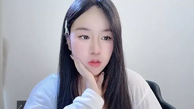 chloe-01 online show from December 2025 03:18:02 AM