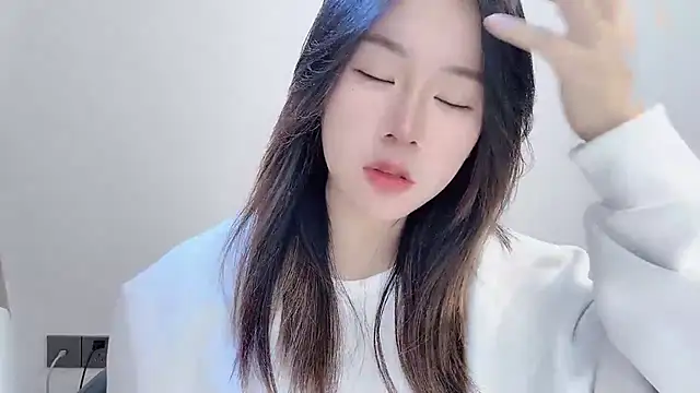 chloe-01 online show from November 2025 03:17:02 AM