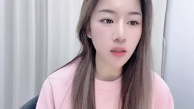 chloe-01 online show from December 2024 03:23:02 PM