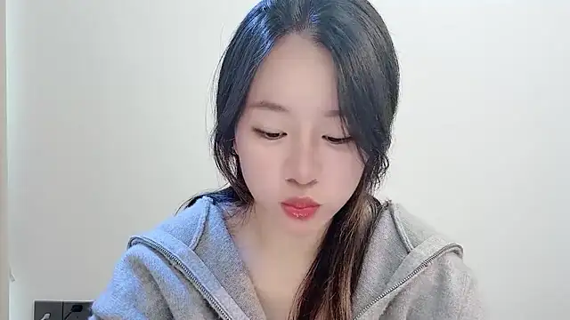 chloe-01 online show from November 2025 04:16:01 AM