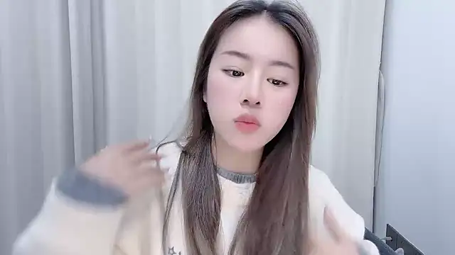 chloe-01 online show from January 2025 12:18:01 PM