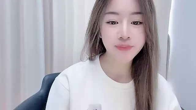 chloe-01 online show from December 2024 04:31:01 AM