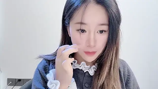 chloe-01 online show from November 2025 03:21:02 AM