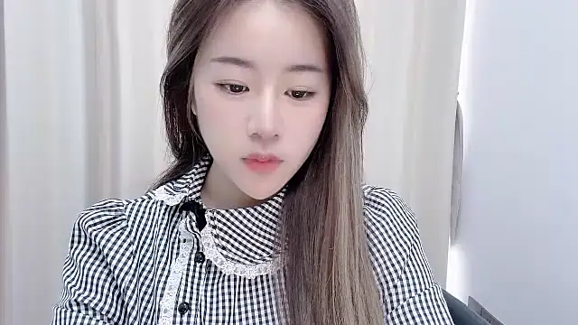 chloe-01 online show from January 2025 03:17:02 AM