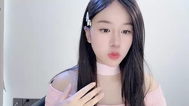 chloe-01 online show from November 2025 03:17:01 AM