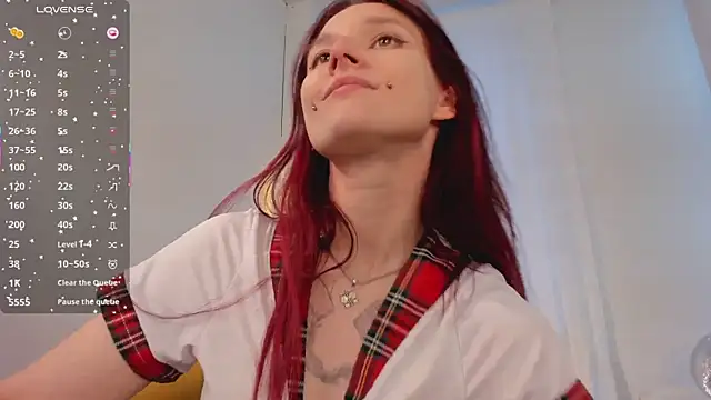 Snapshot of J_Hunter_ chatting on November 2025 12:05:02 PM J Hunter online show from November 2025 12:05:02 PM