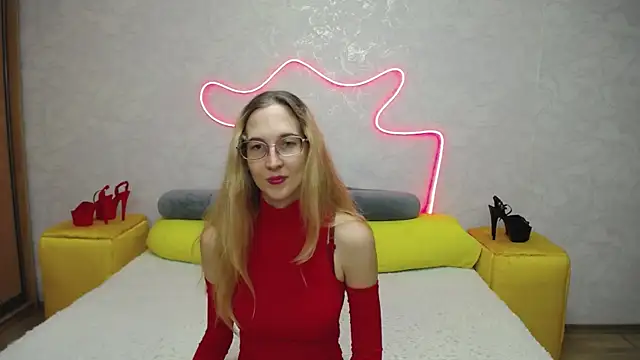 KlaryBrait online show from October 2025 11:22:02 AM