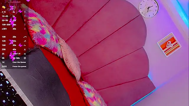 OSMARIEL SWEETT online show from December 2024 08:00:02 AM