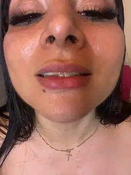 Snapshot of MOMALANA chatting on March 2025 01:59:02 AM MOMALANA online show from March 2025 01:59:02 AM