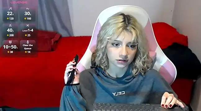 HiScarlett online show from March 2025 05:43:02 AM