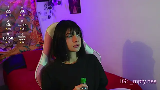 HiScarlett online show from November 2025 09:37:02 AM