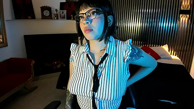 NattashaHotson online show from September 2025 04:19:02 AM