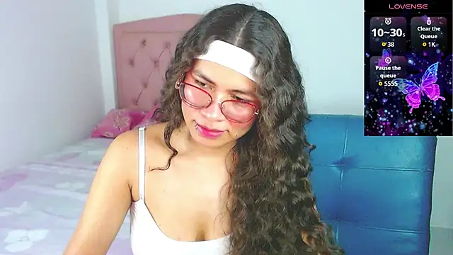 Cynthia hazel online show from November 2025 05:10:02 AM