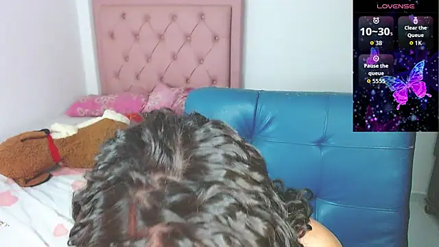 Cynthia hazel online show from November 2025 07:24:01 AM