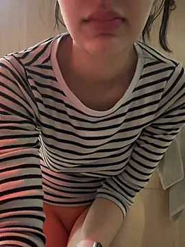 Snapshot of YeKaterinas chatting on December 2024 03:02:01 PM YeKaterinas online show from December 2024 03:02:01 PM