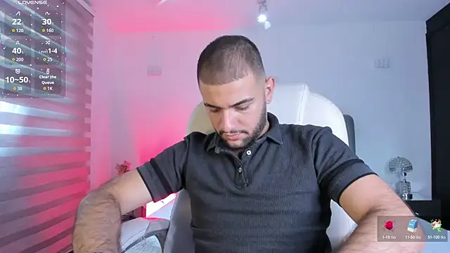 MaximusDick1  online show from February 2026 12:16:01 PM