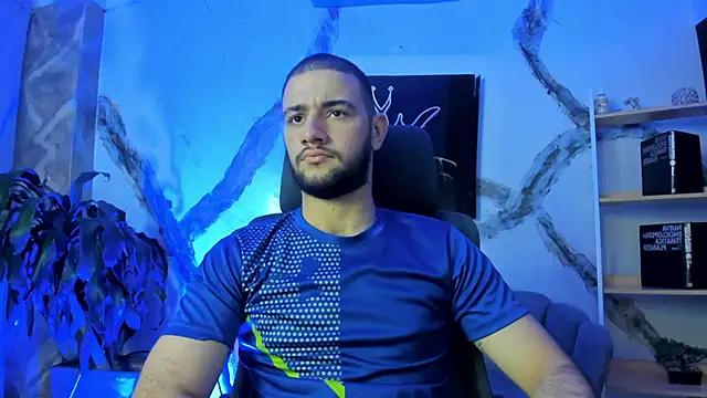 MaximusDick1  online show from March 2026 12:12:01 PM