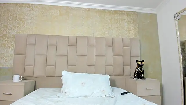 MaximusDick1  online show from October 2025 04:02:02 AM