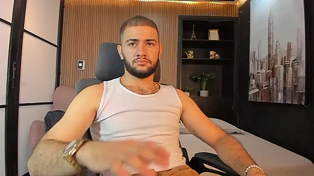 MaximusDick1  online show from February 2026 01:57:01 PM