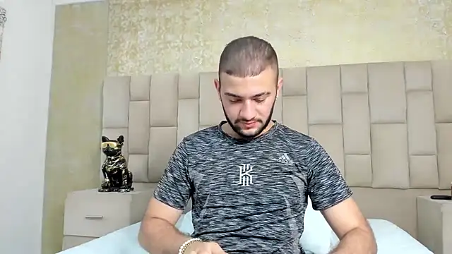 MaximusDick1  online show from November 2025 04:26:01 AM