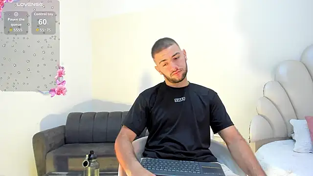 MaximusDick1  online show from July 2026 12:09:01 PM