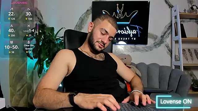 MaximusDick1  online show from January 2026 03:54:02 AM