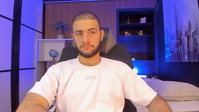 MaximusDick1  online show from March 2026 12:07:01 PM