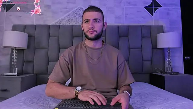 MaximusDick1  online show from May 2026 12:02:02 PM