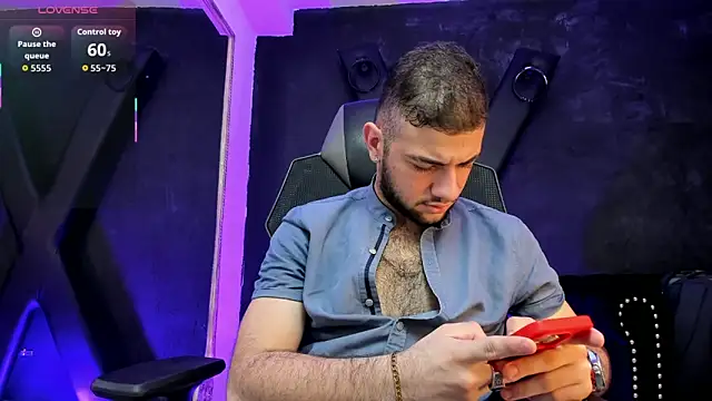 MaximusDick1  online show from September 2025 04:22:01 AM