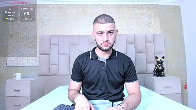 MaximusDick1  online show from October 2025 03:38:02 AM