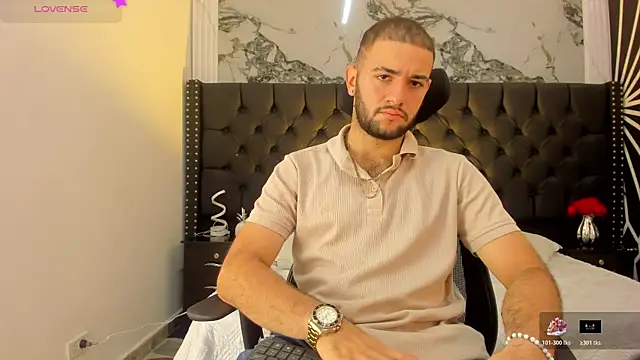MaximusDick1  online show from June 2026 12:11:02 PM