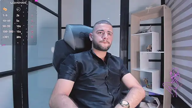 MaximusDick1  online show from September 2025 08:04:02 PM