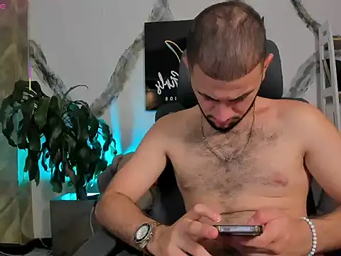 MaximusDick1  online show from February 2026 06:22:01 AM