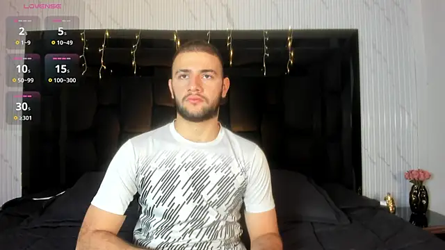 MaximusDick1  online show from April 2026 12:06:01 PM